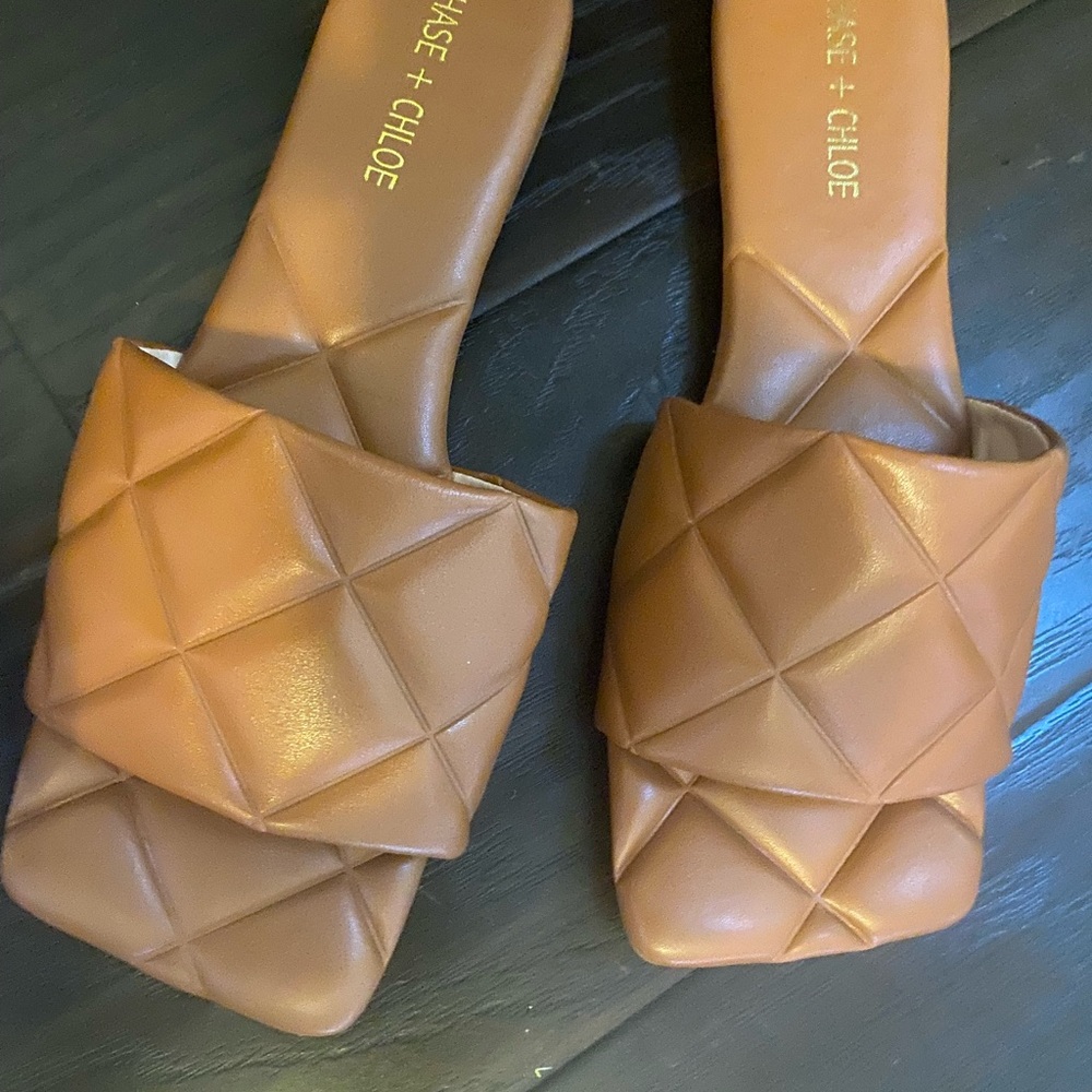 Nib Chase & Chloe Quilted Square Toe Sandle, Tan … - image 2